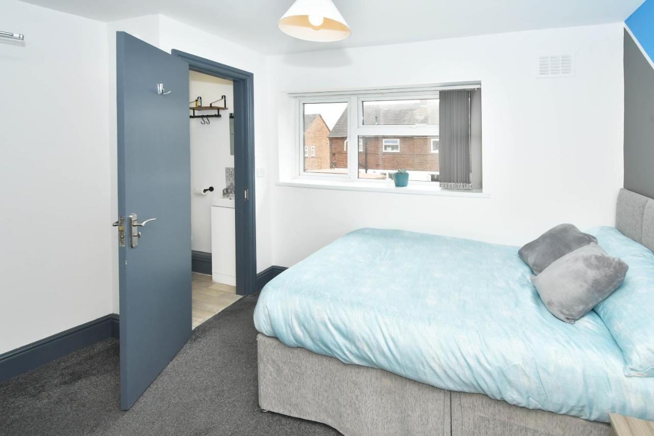 Townhouse @ Chiltern Place Newcastle Under Lyme Silverdale  外观 照片